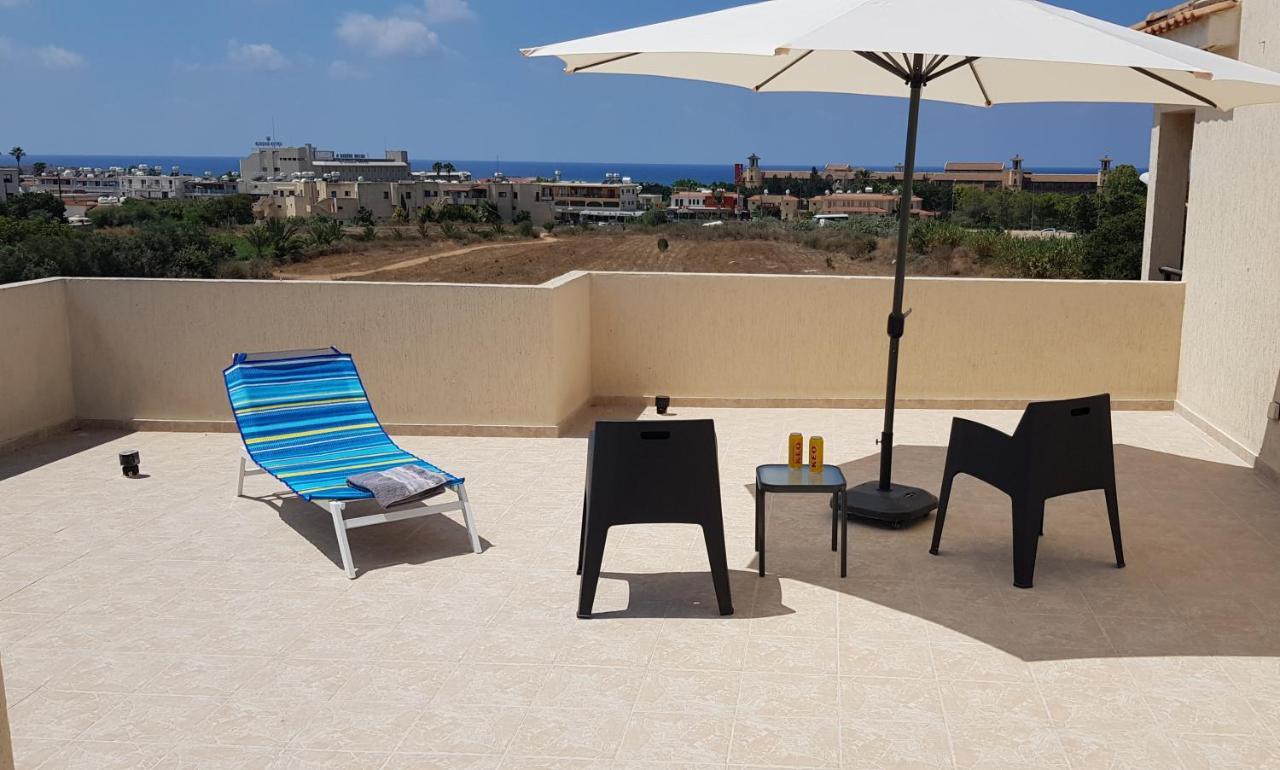 Sunny View - A Stunning Apartment With Private Rooftop Paphos Luaran gambar